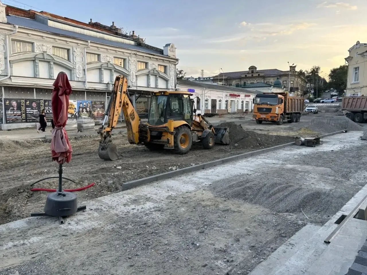 На улице Шаумяна в Ставрополе благоустраивают пешеходную зону
