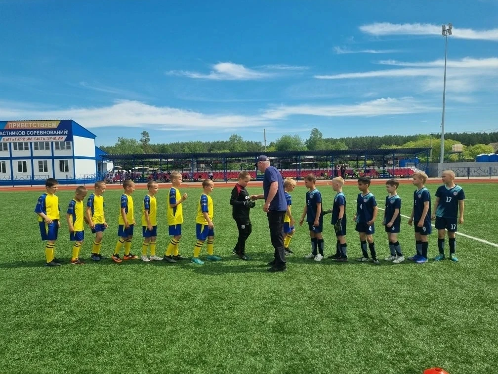 🏆 Команда «Юность» из Возжаевки — серебряные призеры регионального этапа «Кожаного мяча»

Юные футб