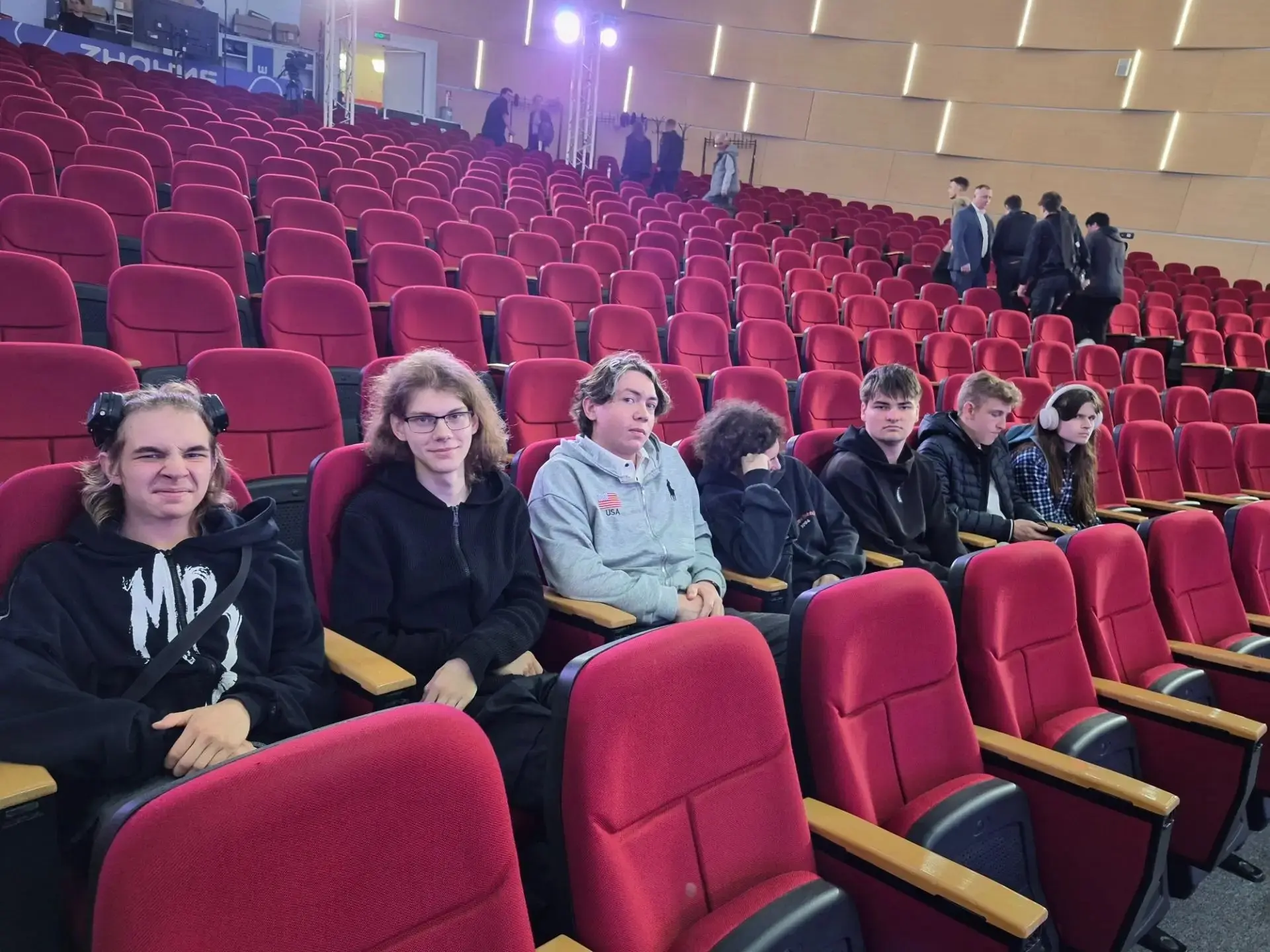 Сессия - не помеха новым знаниям 👆 

Сегодня студенты первого курса специальности "Информационные с