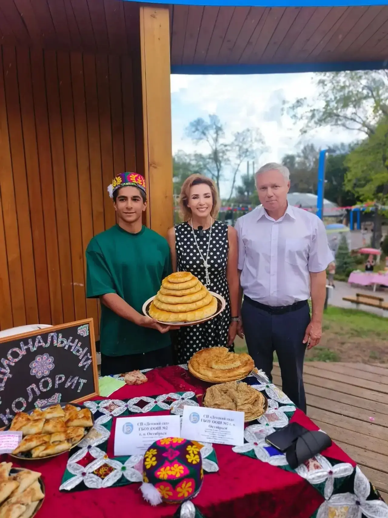 🥨 «Хлеб — царь стола»: в Открытом парке Октябрьска в воздухе витает невероятный, аппет...