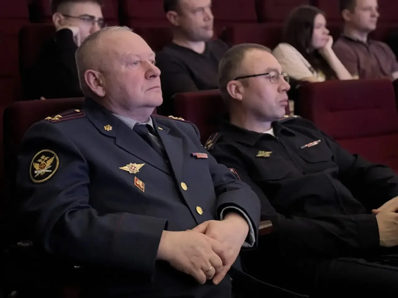 Сегодня мы отмечаем 10-летие Федеральной службы войск национальной гвардии Российской Федерации.   Б
