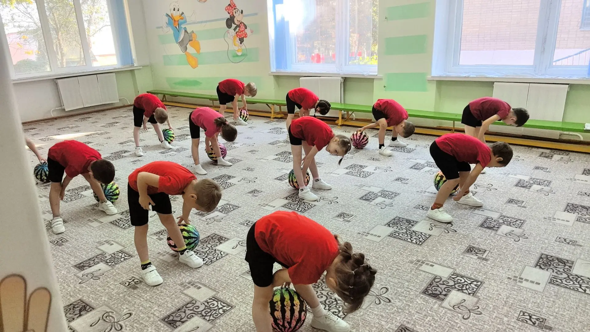 Утро начинается с зарядки