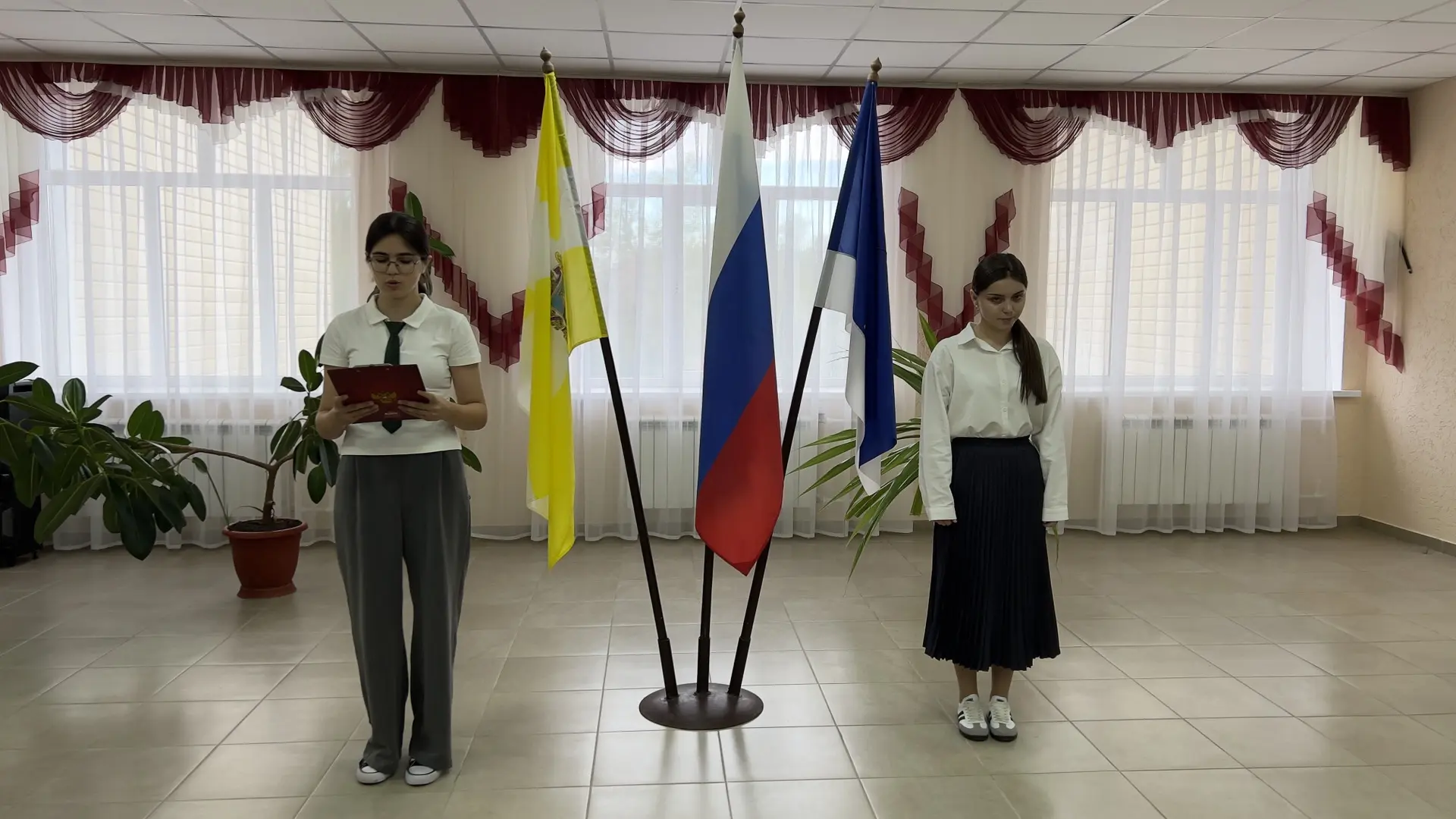 Сегодня, 7 сентября, в а нашей школе учебная неделя началась с традиционной торжественн...