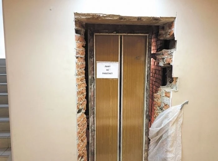 В Сургуте до 2028 года будет заменено почти 300 лифтов.    Всего замена лифтового оборудования запла