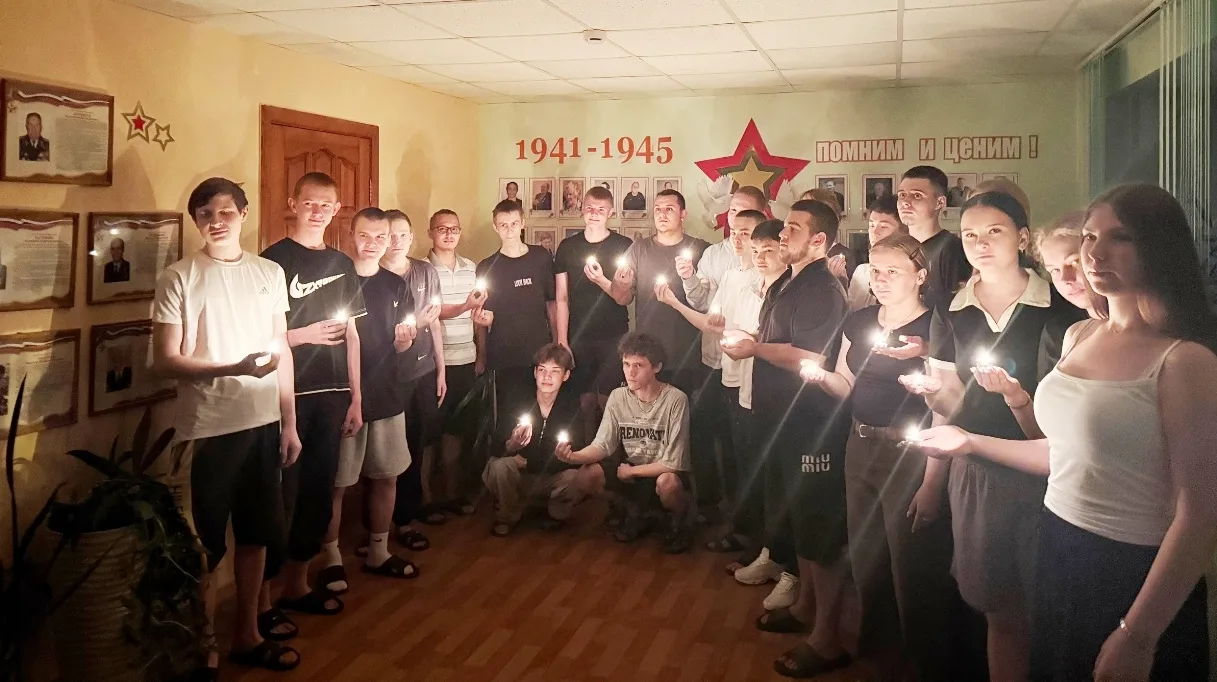 МЕЖДУНАРОДНАЯ АКЦИЯ «СВЕЧА ПАМЯТИ» 

Студенты колледжа, проживающие в общежитии, приняли участие в М