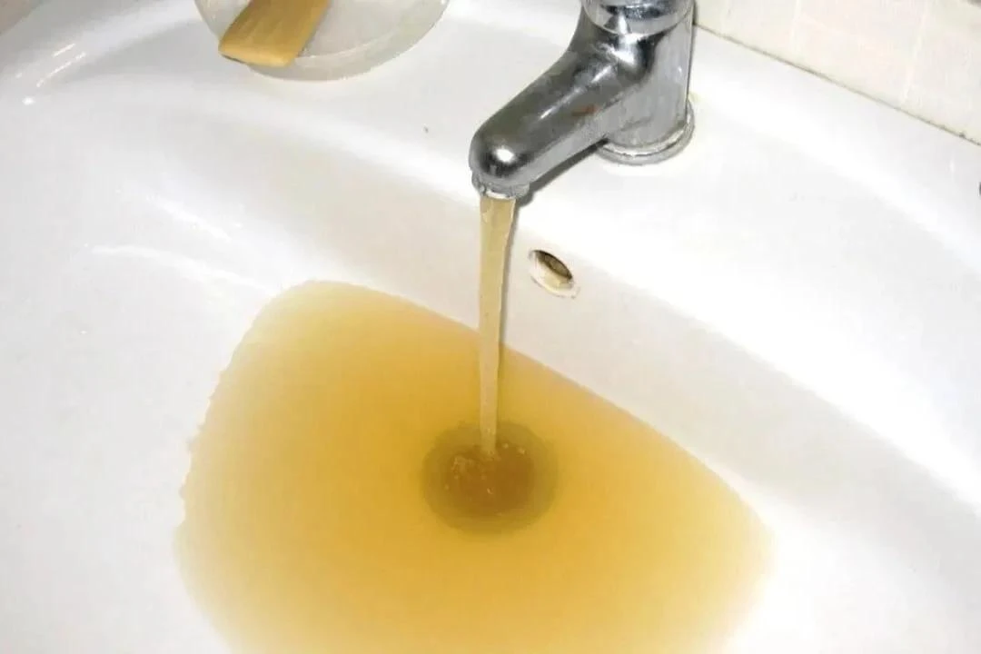 Уфа пьёт жёлтую воду. Водоканал говорит — это норма