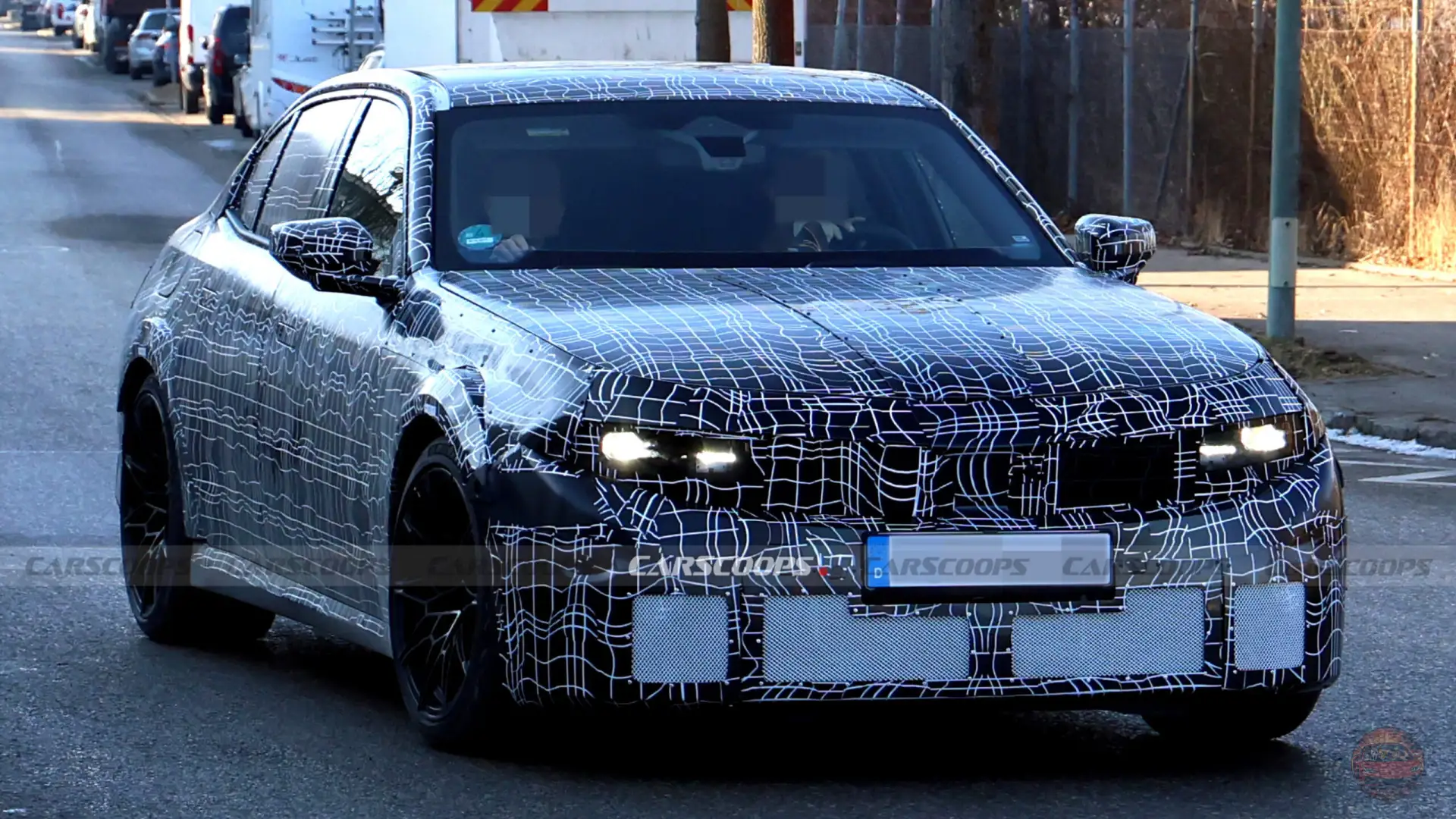 BMW M3 сохранит бензиновую версию и может остаться с «механикой»

Следующее поколение BMW M3 получит