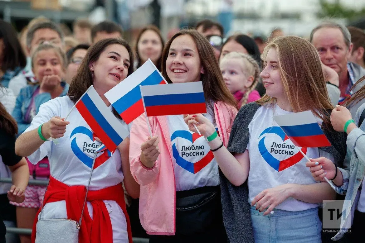 🇷🇺 22 августа наша страна отмечает День Государственного флага Российской Федерации.