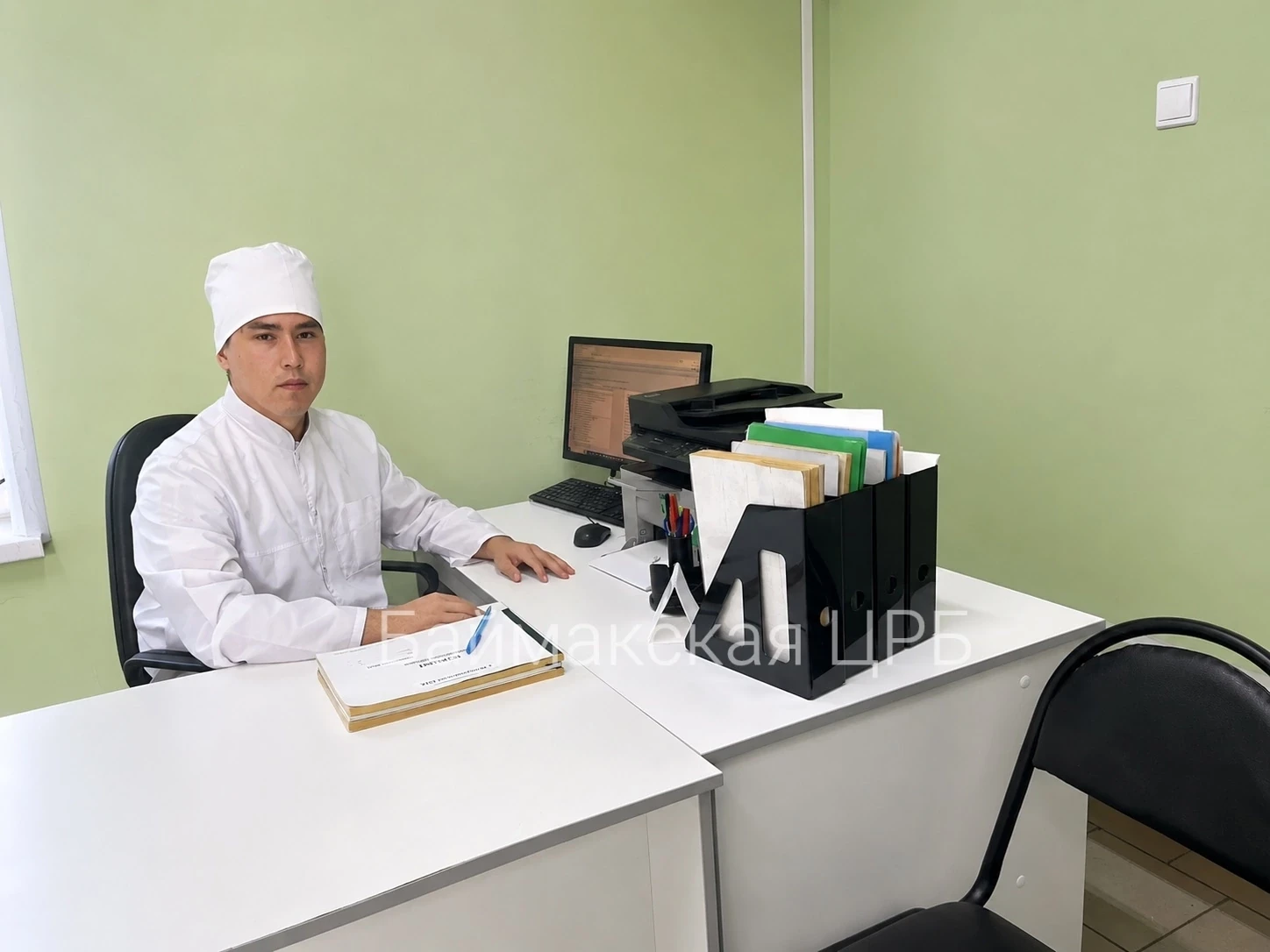 В Яратовском ФАПе начал работу наш выпускник — заведующий ФАПом Фаяз Фаритович Хасанов!