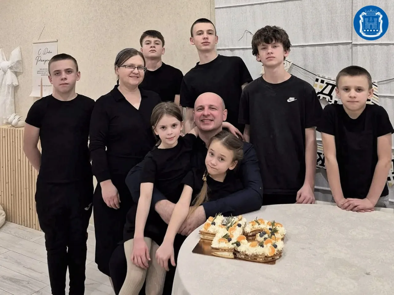 Многодетную семью Радиных из посёлка Луговое Гурьевского округа наградили орденом «Родительская слав