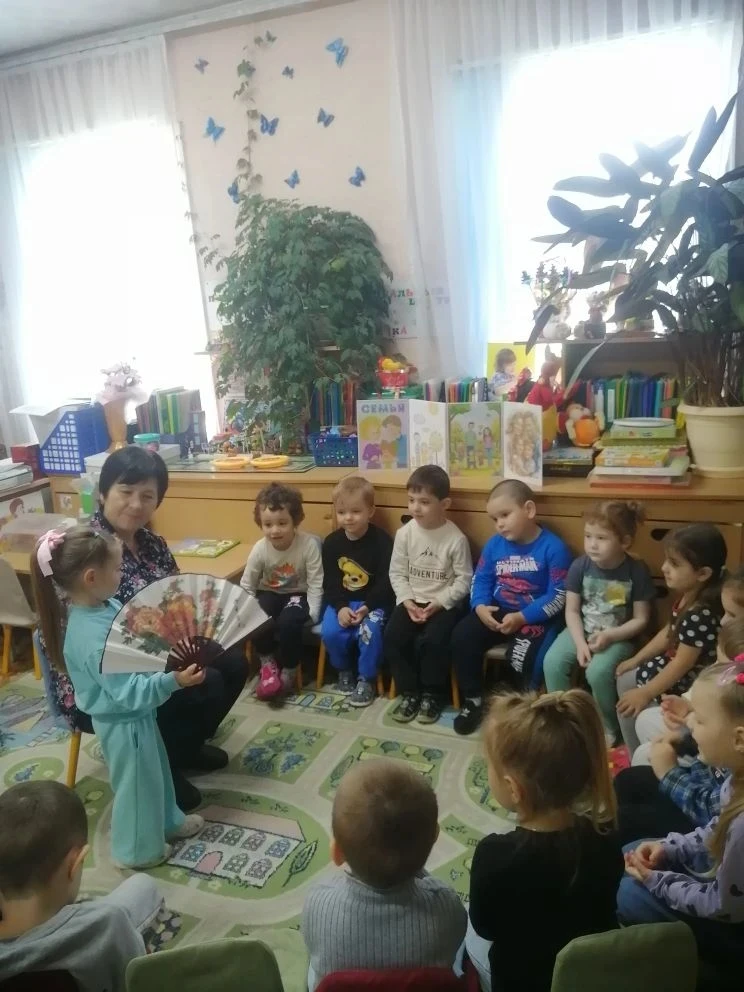 Сегодня во 2 младшей группе "Пчёлки" увлекательно прошёл Всемирный день ветра. Ребята в...