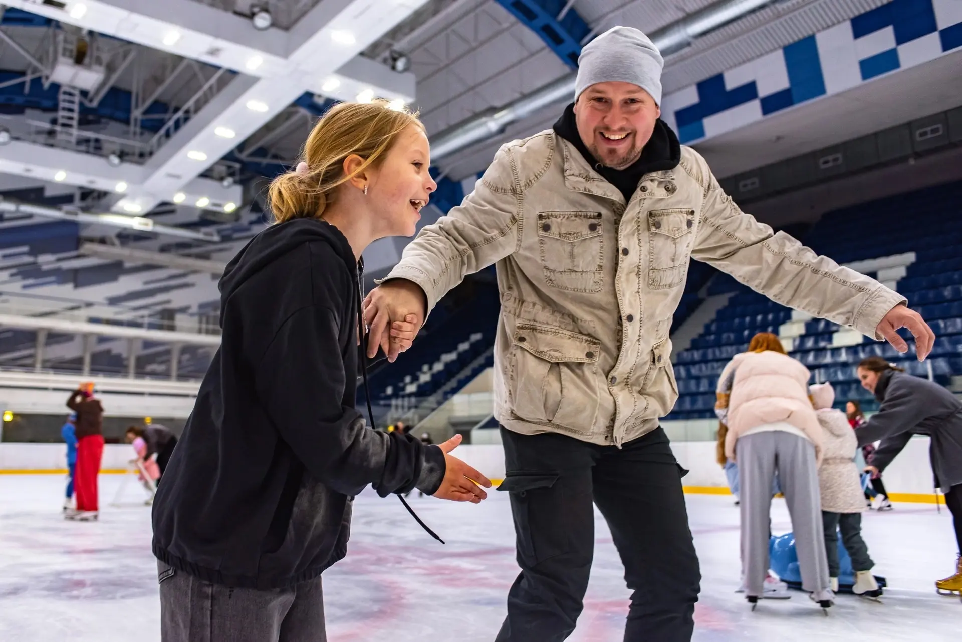 ⛸️ Сезон массовых катаний официально открыт! 😊