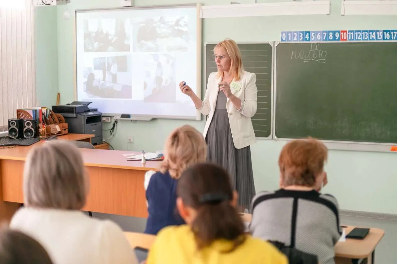 Вдохновение, новаторство и профессиональный диалог: учителя начальных классов делятся мастерством   