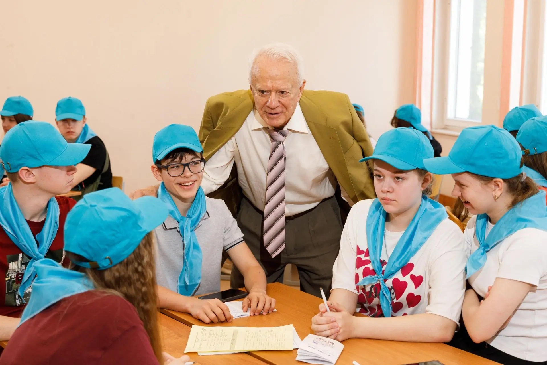 Участники историко-правового лагеря Школы 2005 готовятся к защите проектов в РУДН
