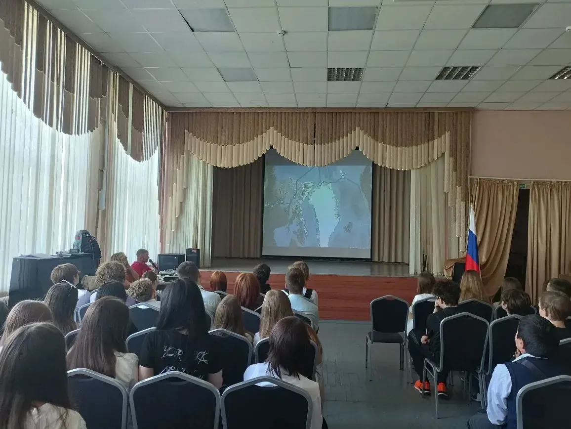 🧭УРАЛМАШЕВЕЦ НА СЕВЕРНОМ ПОЛЮСЕ🧭  🏫18 мая в нашей школе прошло по-настоящему уникальное событие!  🚙Ч