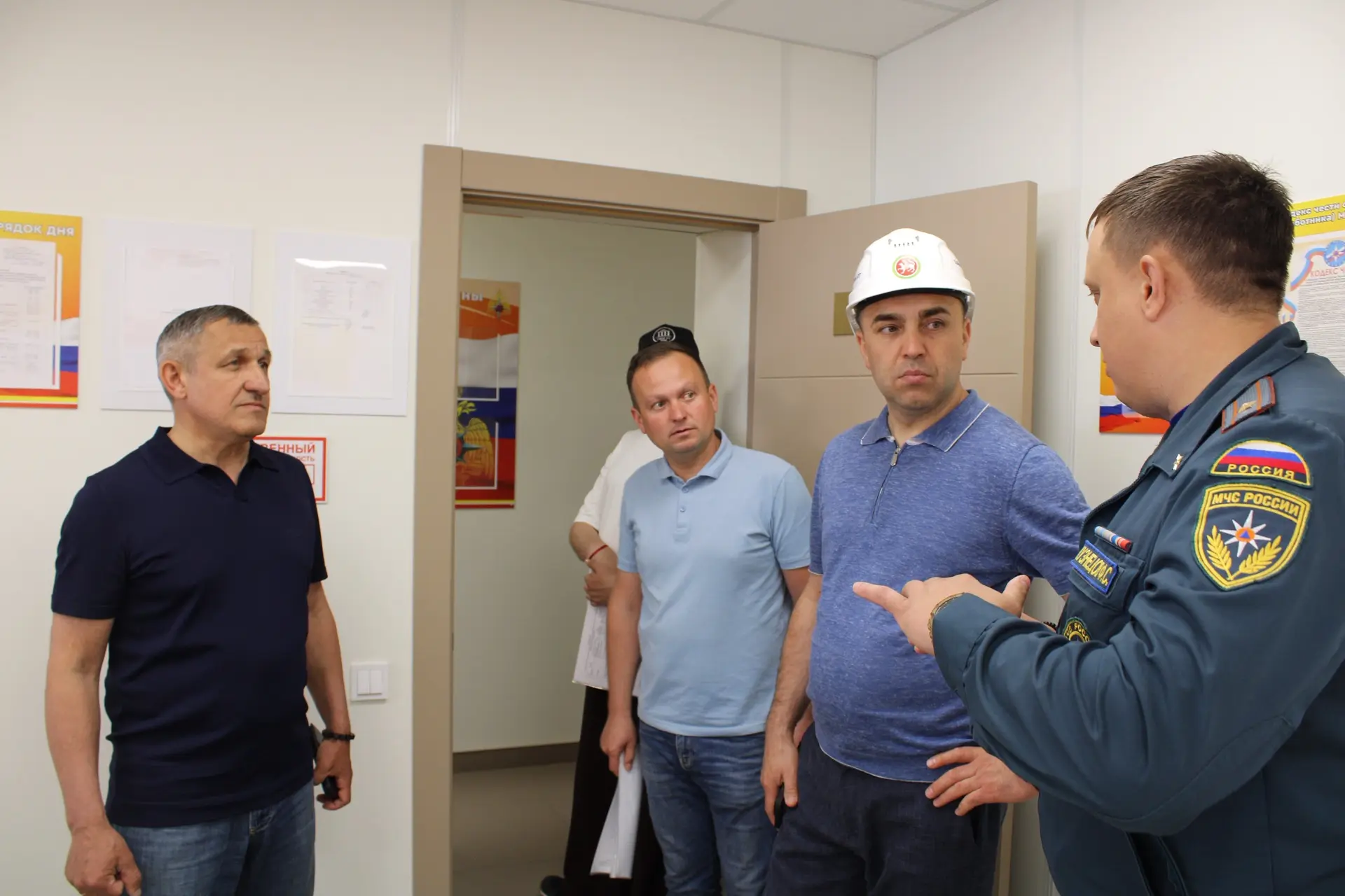 📍Директор ГИСУ провел выездное совещание в Лаишевском районе по объектам капитального строительства