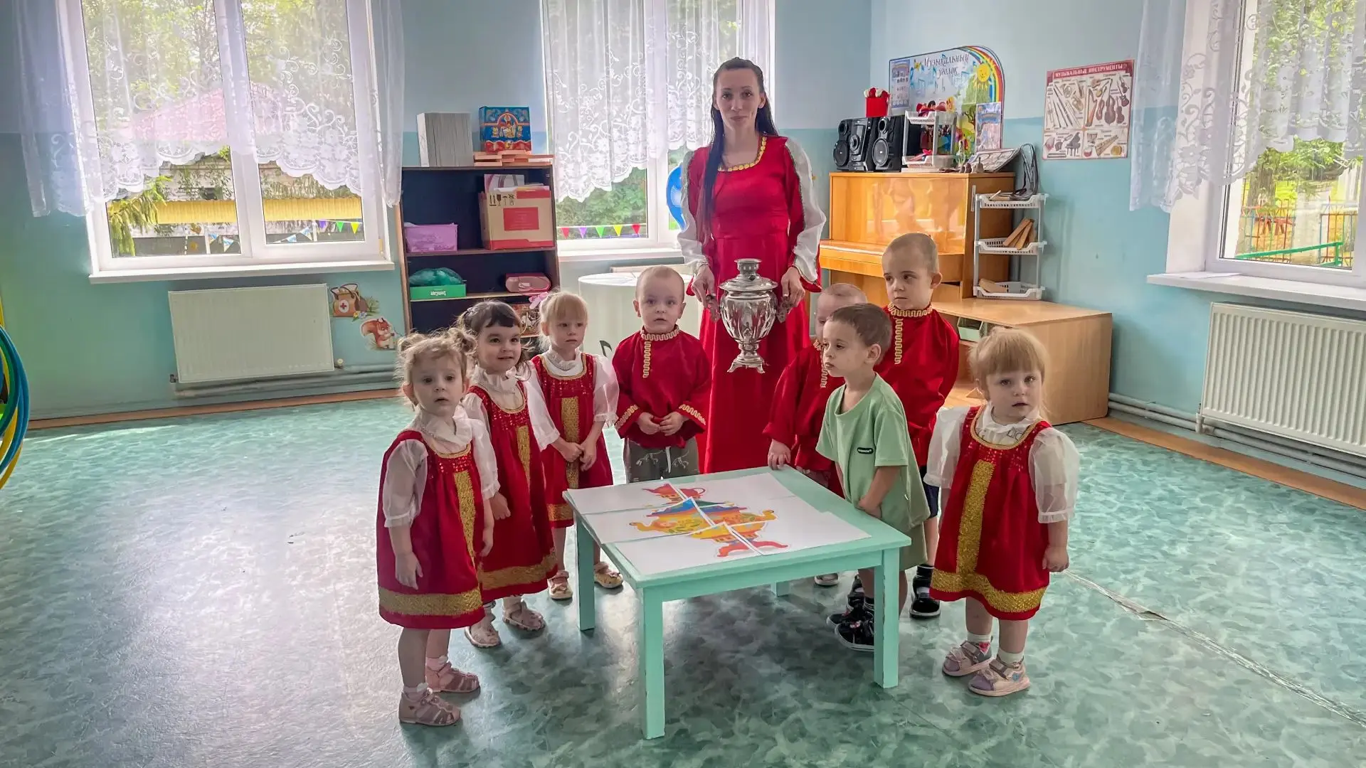 В нашем детском саду проводится много мероприятий по приобщению дошкольников к русской ...