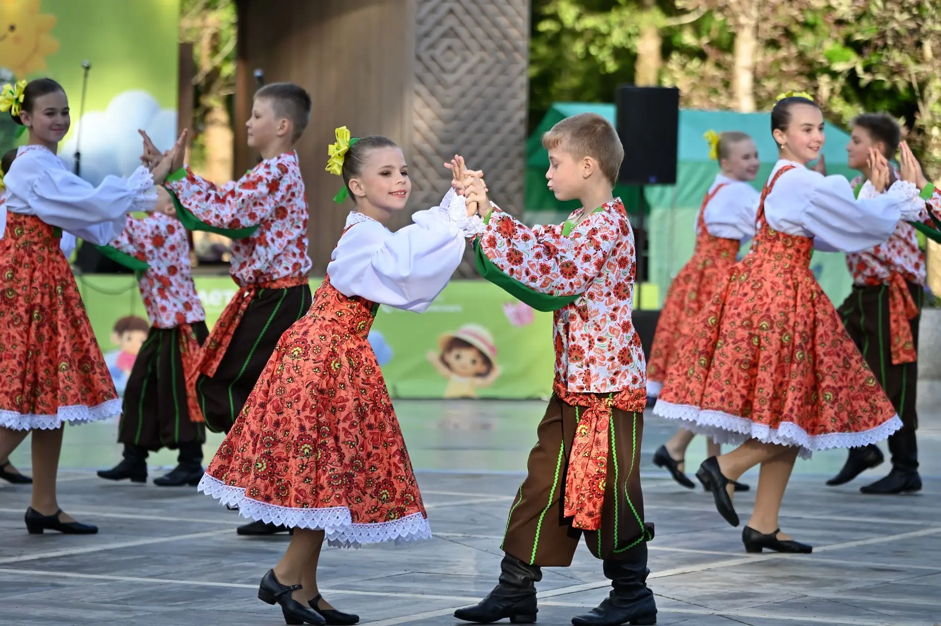 Лето, единство и музыка в сердце парка!  
17 июня парк культуры и отдыха им. Н. Островского преврати