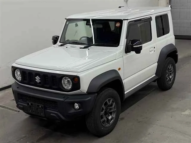 🚘 Suzuki Jimny 2022

Характеристики:
— Двигатель: 1.5 бензин (102 л.с.)
— Коробка передач: АКПП
— К