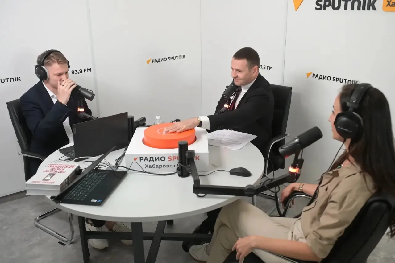 В Хабаровском крае стартовало вещание радио Sputnik на частоте 93.8 FM.