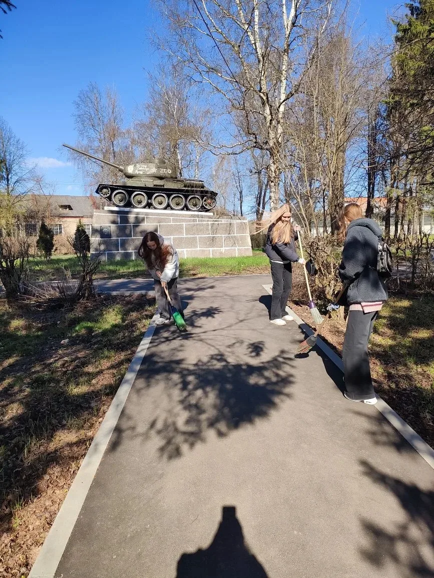🌸 1 мая — Праздник Весны и Труда! 🌸  Более 130 лет этот весенний день в календаре многих стран! Рань