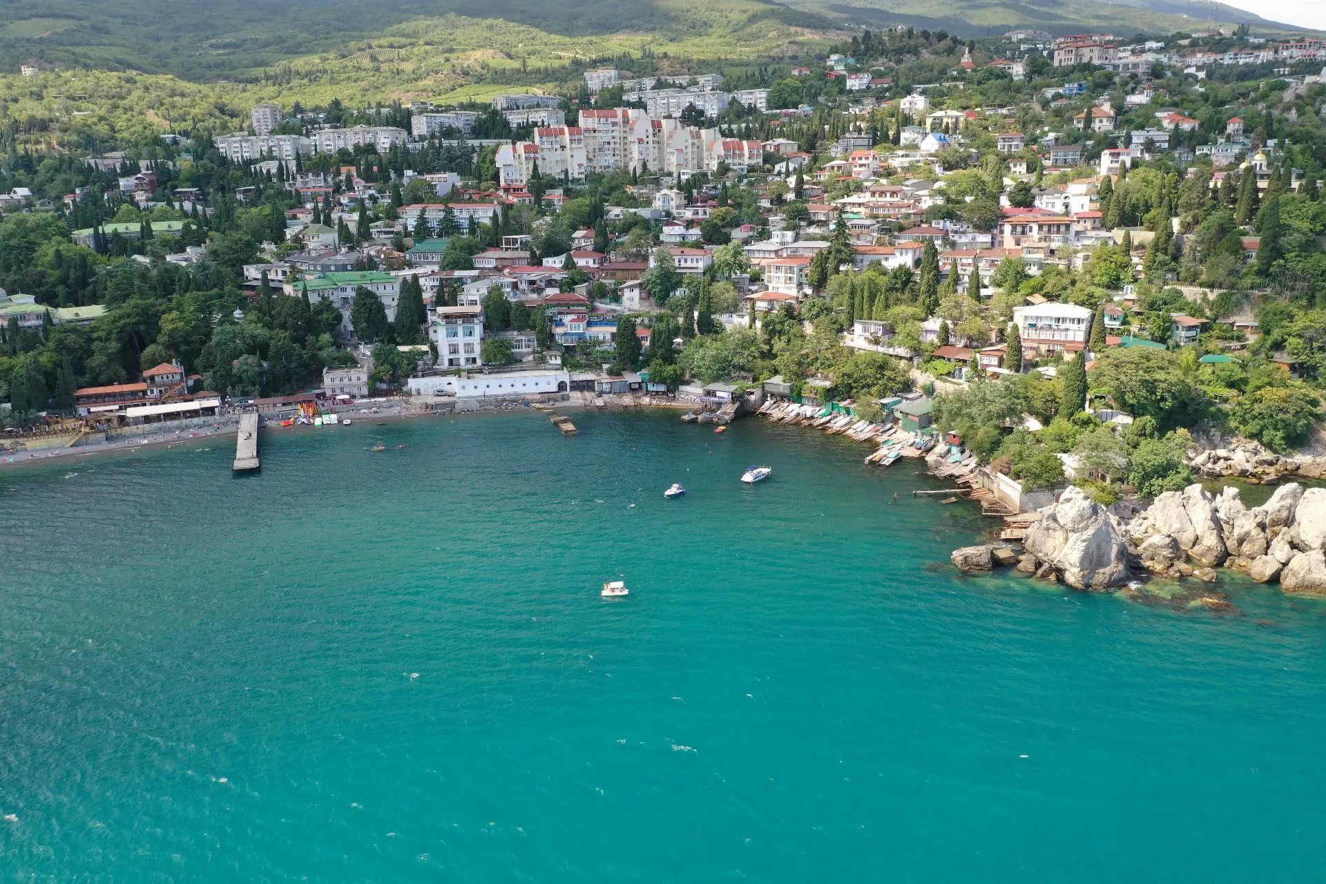 Поучаствуйте в народном голосовании за самые лучшие крымские отели и санатории на сайте...