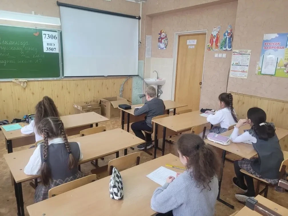 3 марта в рамках "Недели начальных классов" проходила олимпиада по русскому языку среди учащихся 2- 