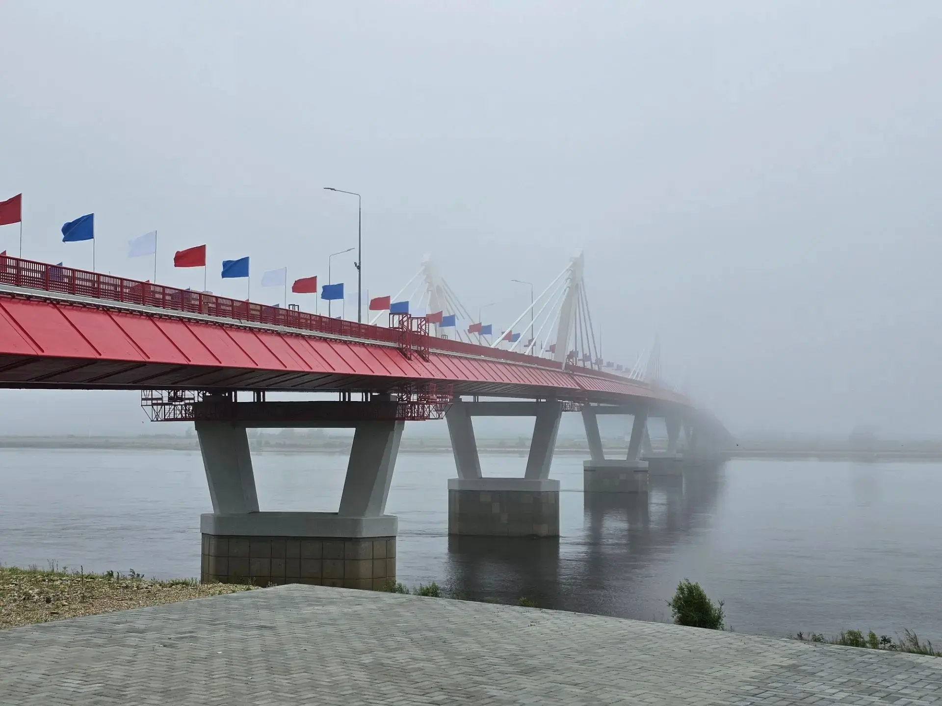 🏃‍♂️ Сотрудники ДРСК снова приняли участие в забеге «Мост Дружбы»! 🌉

В эту субботу, 20 июня, на т