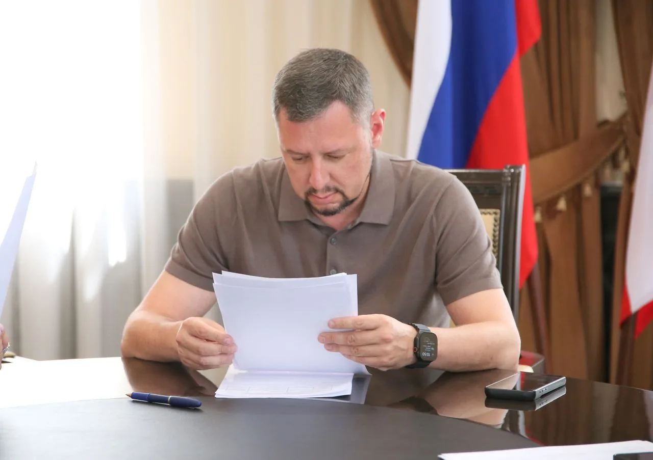 ✅Еженедельный приём граждан 
 
Глава администрации города Бахчисарая Дмитрий Скобликов провёл еженед