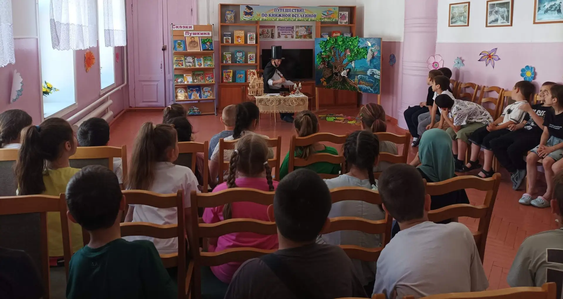 Лето — время ярких открытий, весёлых каникул и... настоящих чудес! На днях по пришкольным лагерям го