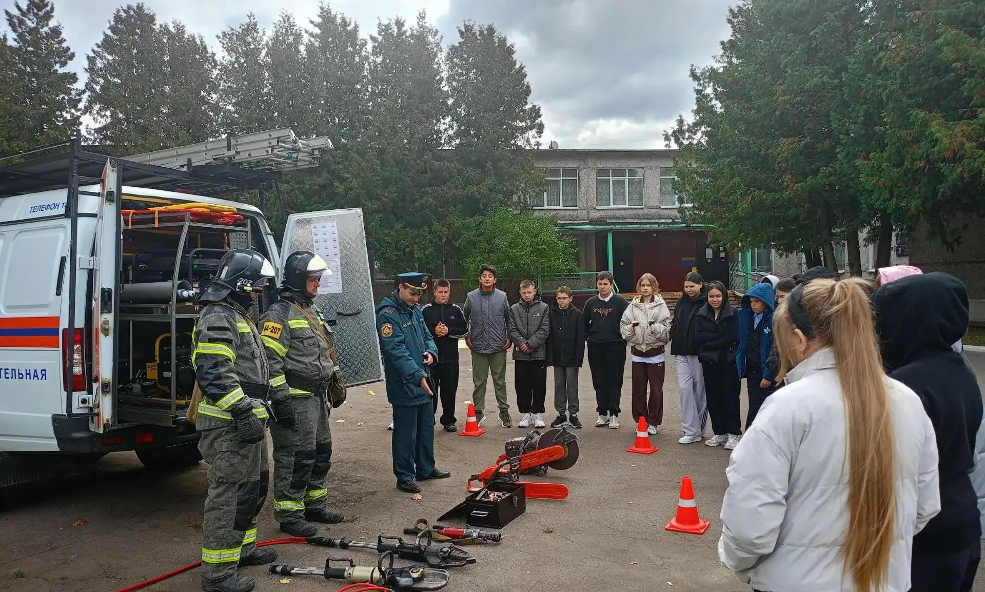 🔥 Учащиеся подмосковных школ научились действовать в нештатных ситуациях