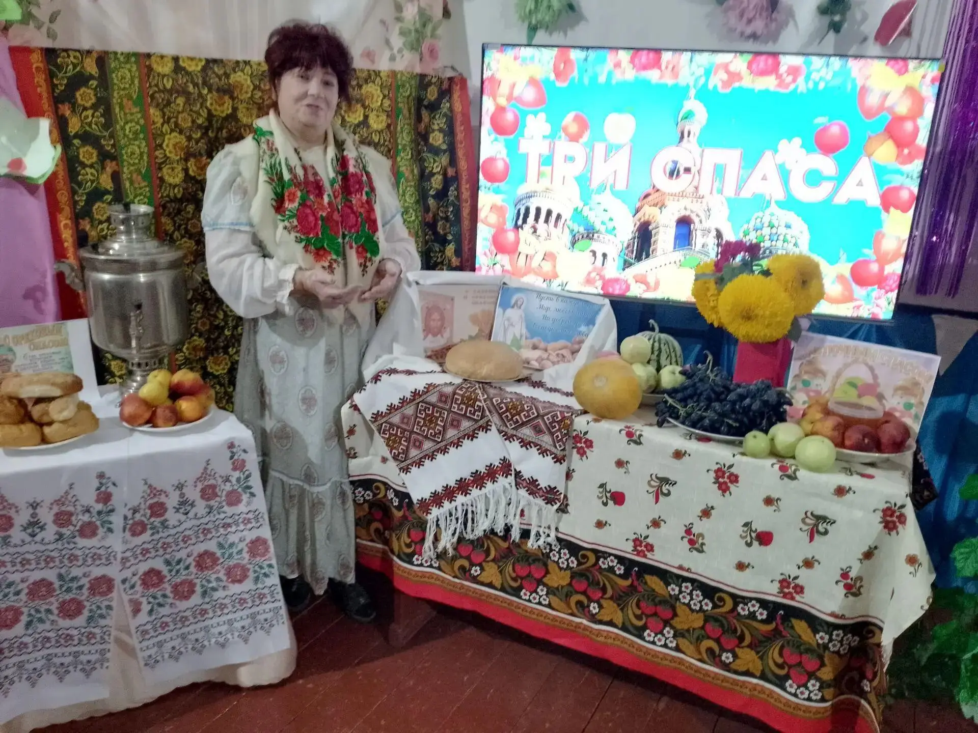 ✅В Комсомольском сельском доме культуры состоялся час народоведения «Три великих Спаса»