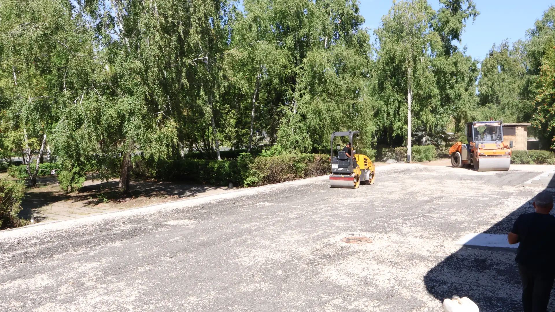 В Саратовском медицинском центре ФМБА России стартовали асфальтные работы. Подрядчик пр...