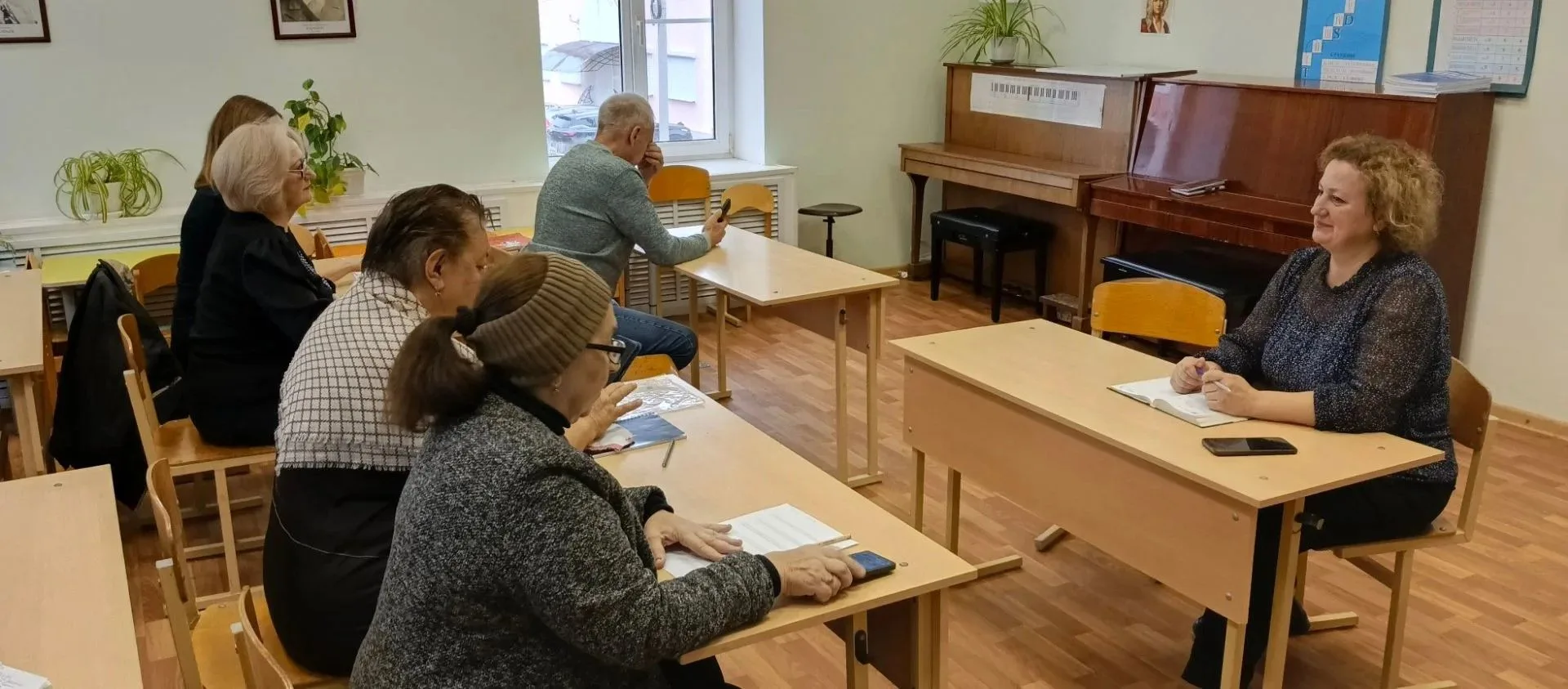🎓 В ДШИ Белоглинского района прошла беседа с преподавателями ко Дню воссоединение новы...