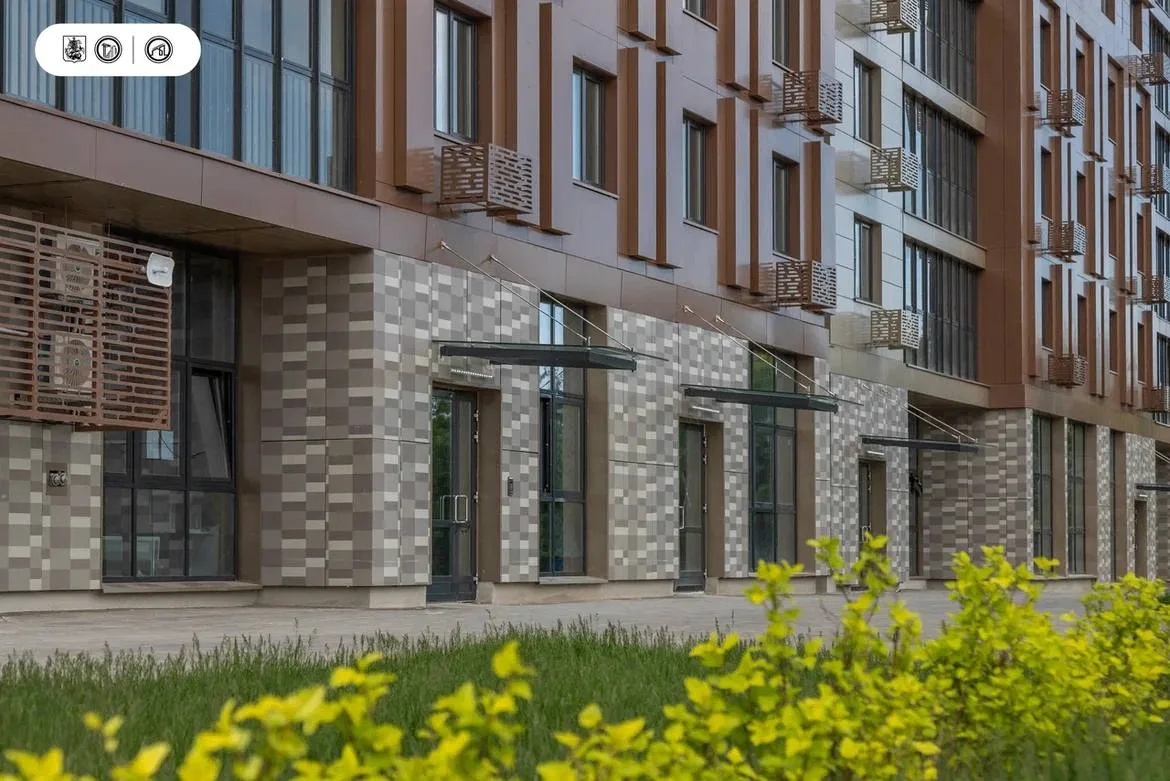 🏠 На Оренбургской улице в рамках программы реновации 600 москвичей переселяются в новостройку

В ра