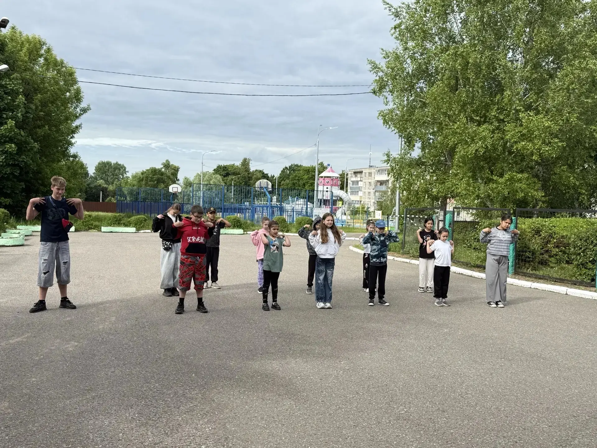 Вот и прошел второй день в  летнем оздоровительном  лагере " Солнечные лучики" МБОУ "Ту...