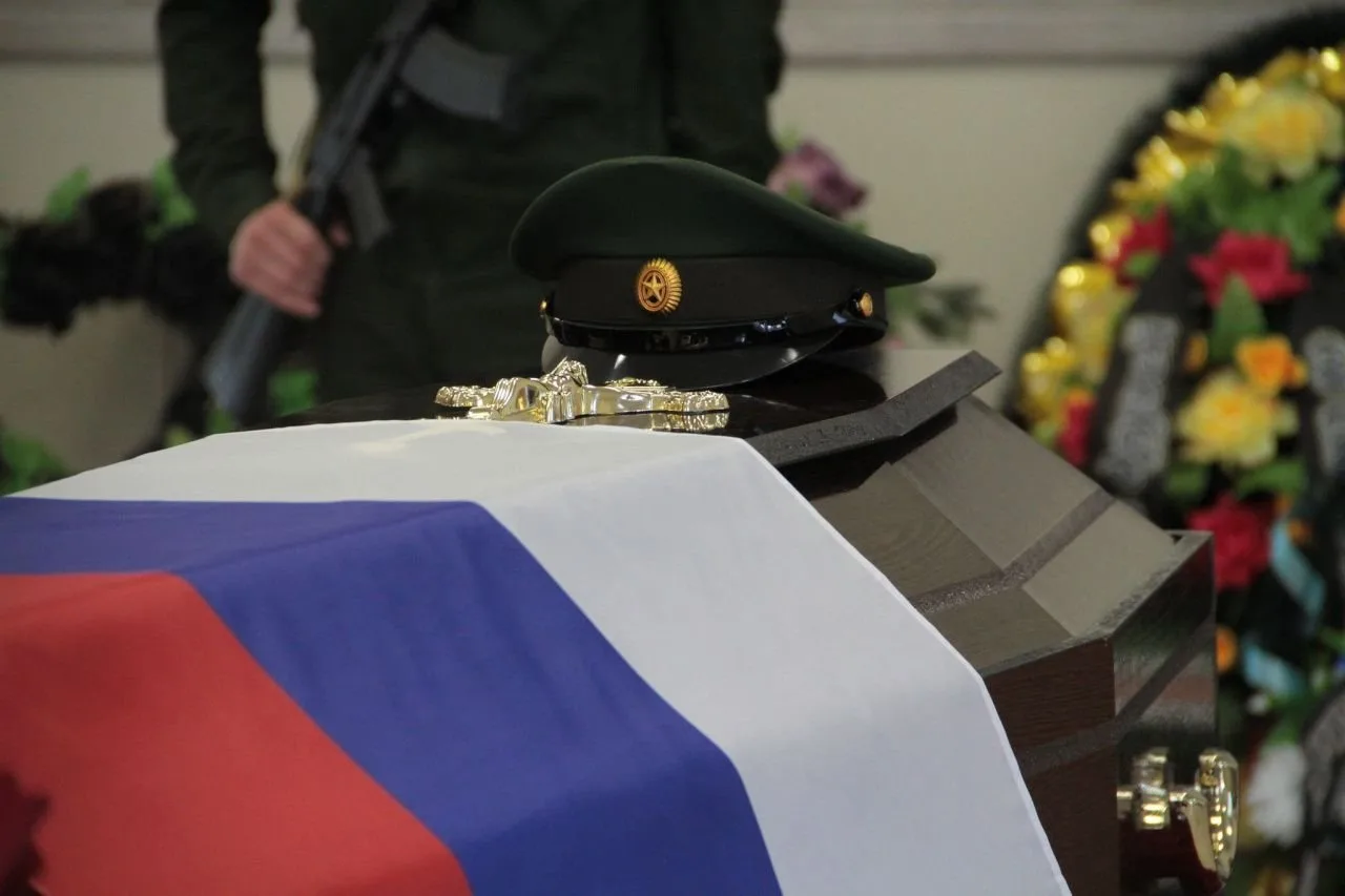 В Карпинске 16 сентября простятся с 25-летним Антоном Дерингом