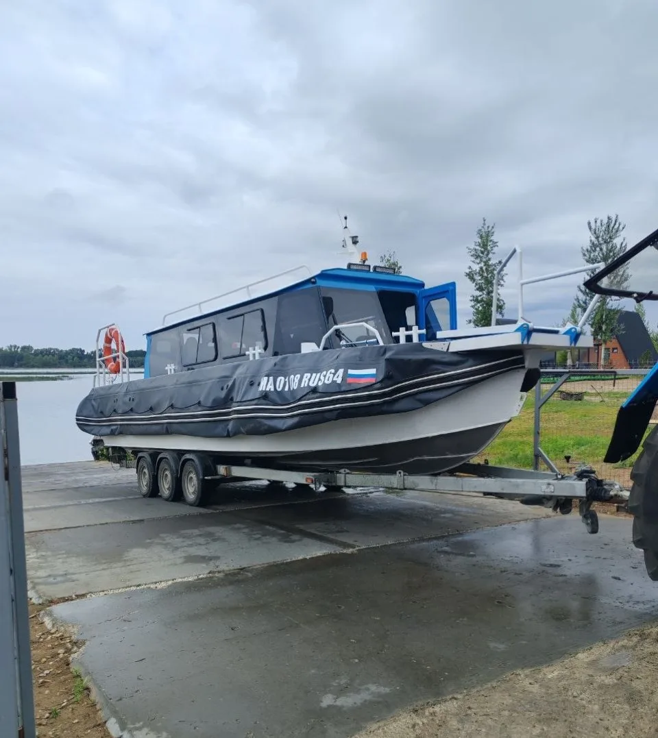 Сегодня первое речное такси до аэропорта спустили на воду. Володинский проект. Будет то...