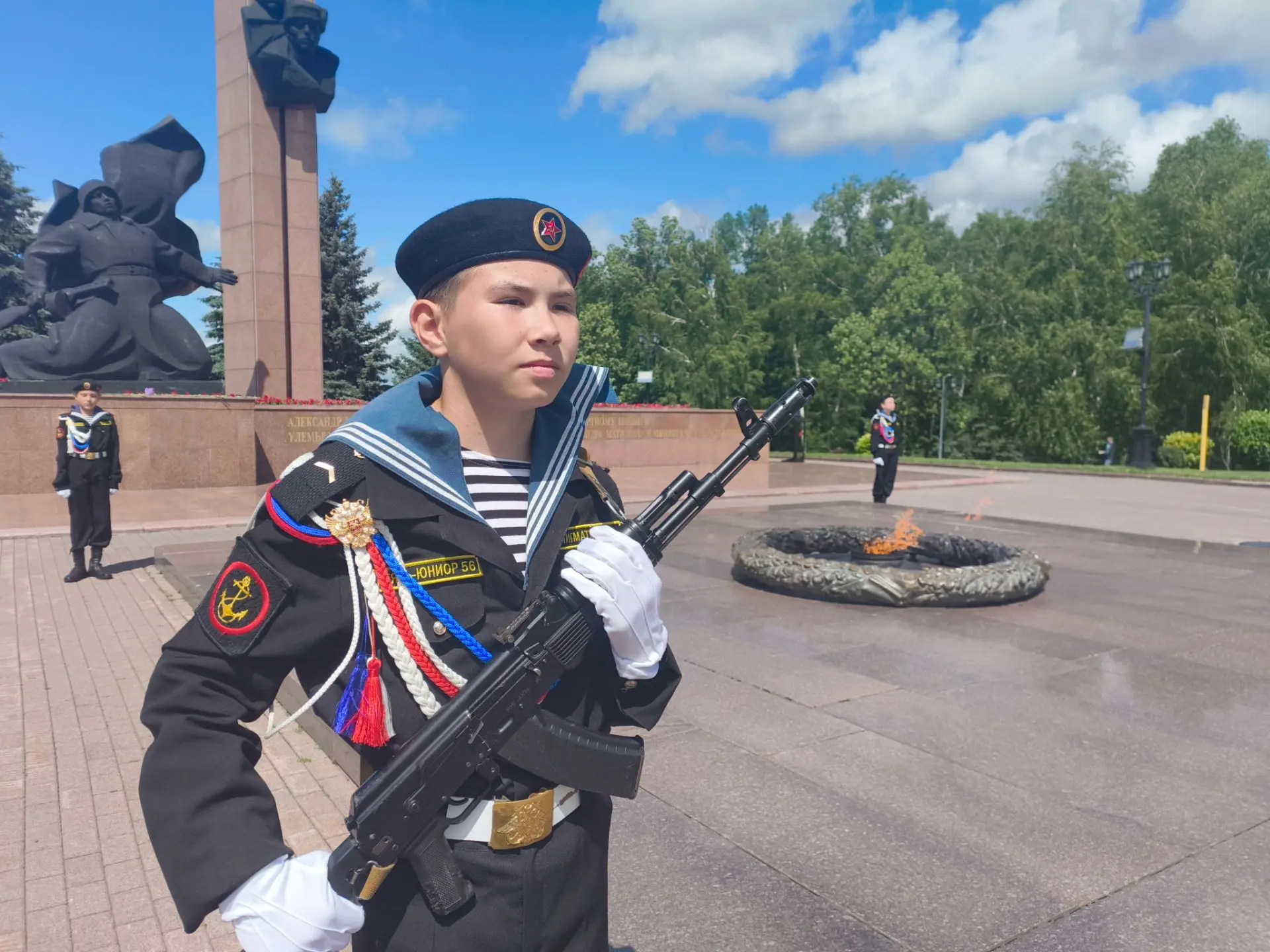 Сегодня у Вечного огня кадеты 7, 8 классов несли первый пост в честь Дня окончания Втор...