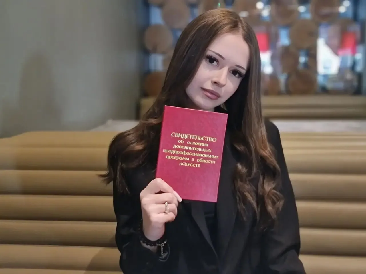 🎨 Поздравляем Алину Ростовщикову!

Сегодня мы говорим не просто об окончании художественной школы. 