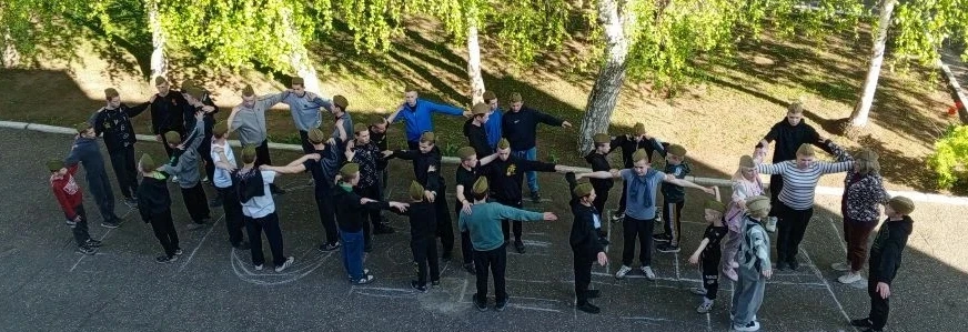 Учащиеся Марксовской спецшколы в рамках Всероссийской Акции «Наследники Победы» приняли...