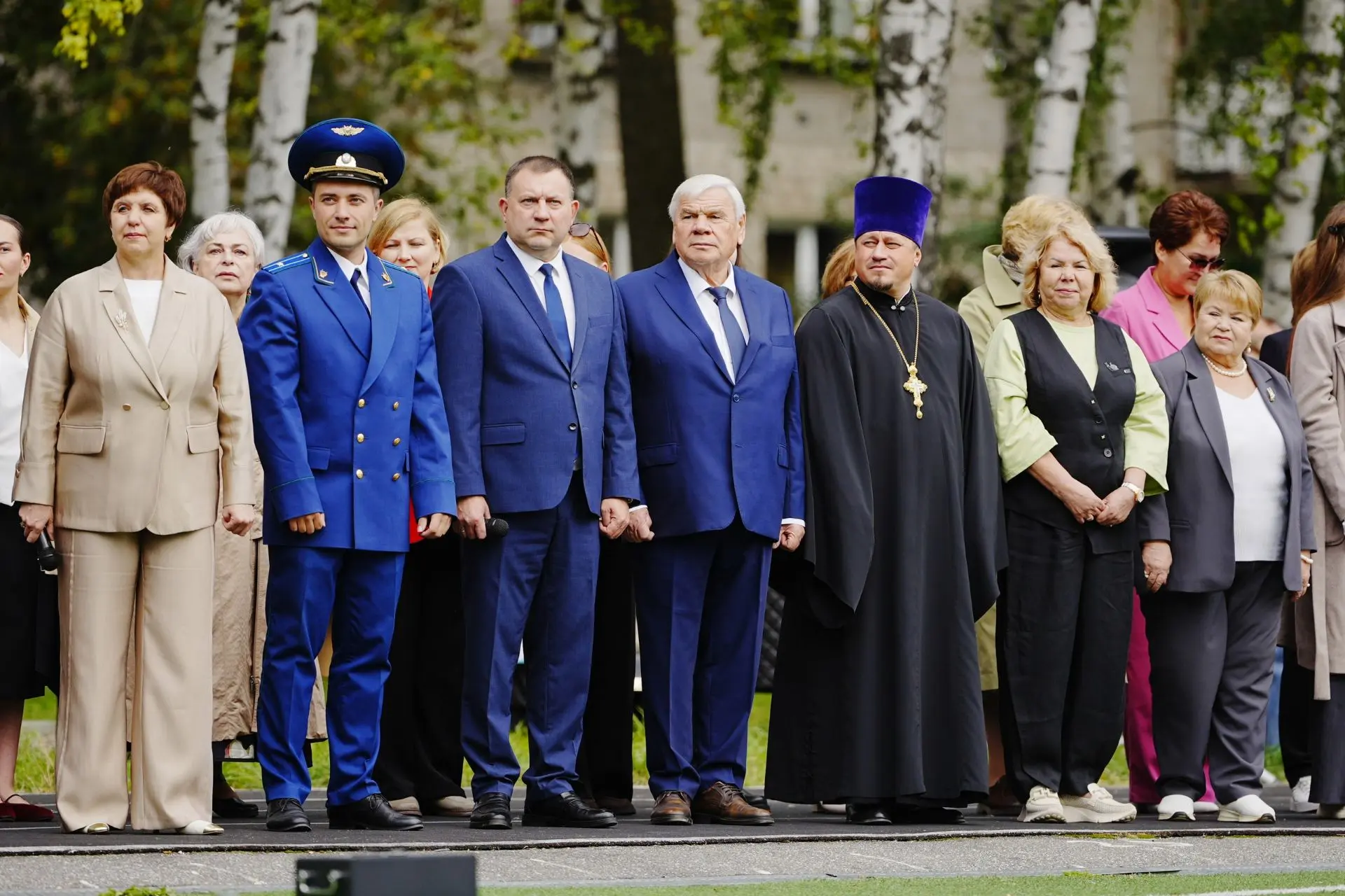 🎉 Сотрудники ГК «ЭРИС» поздравили школьников и студентов с Днём знаний!