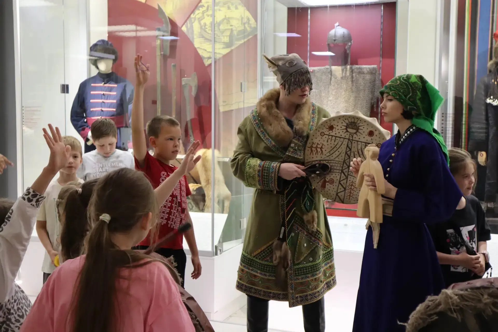 🏹 Этим летом мы находимся «В поисках пропавшего охотника»

Всем юным следопытам срочный сбор в отде