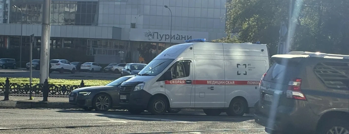 В Новоильинке отец ударил сына ножом во время застолья