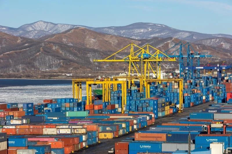 🚢 Несырьевой экспорт России в Китай вырос на 14%: Дальний Восток сыграл ключевую роль