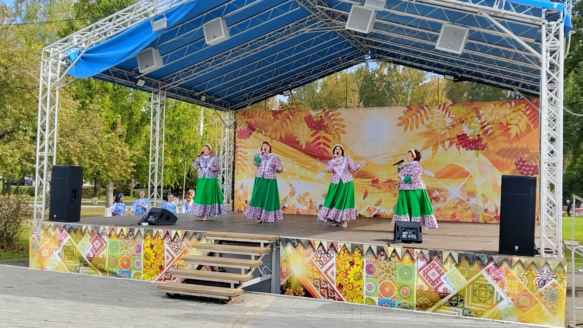 Ярмарка на Успенской площади в самом разгаре! Приглашаем всех жителей и гостей Далматов...