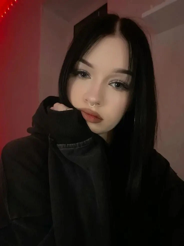 🍷 Катя
Возраст: 23
Место: Новоазовск

О себе:
Приятную компанию 

🍷 Написать: max/Знакомства/Катя2