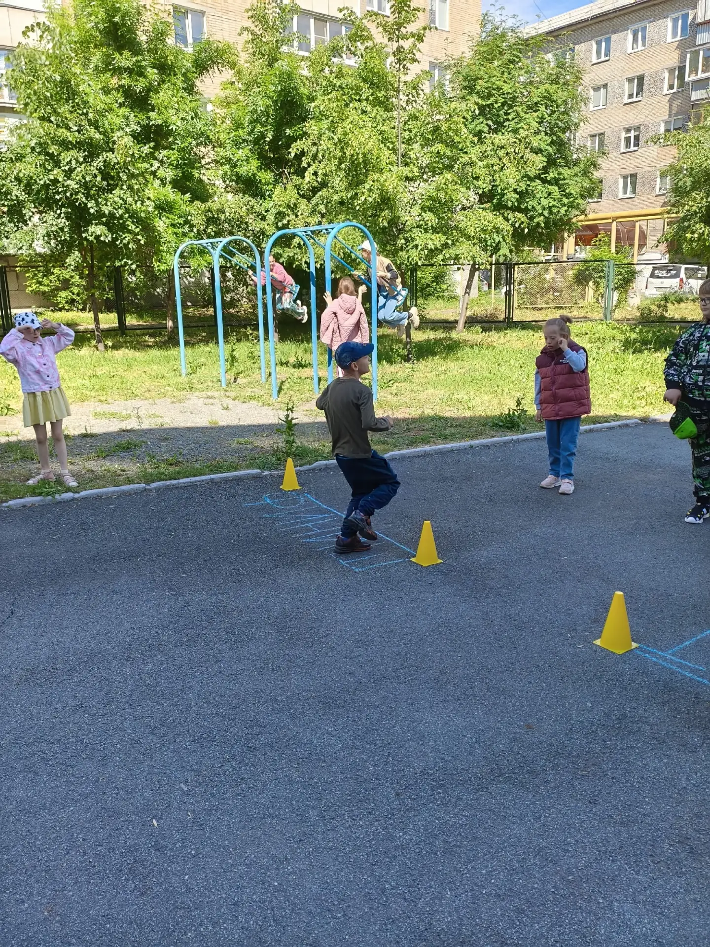 🎉 Спортивный праздник в летнем школьном лагере: азарт, улыбки и победы! 🎉