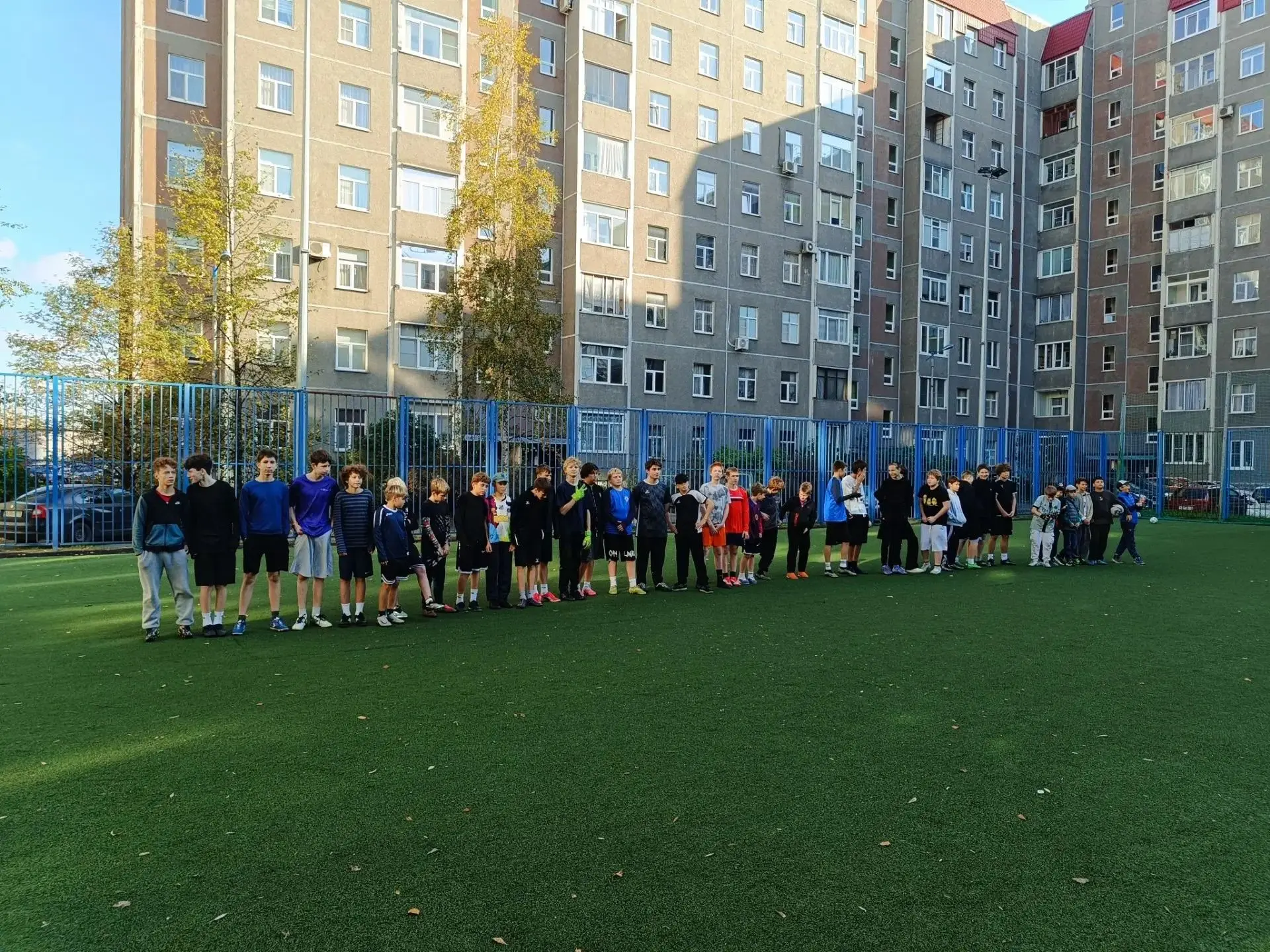 В преддверии 🧰Дня учителя на спортивной площадке по адресу: Дунайский пр., д. 5 прошёл...