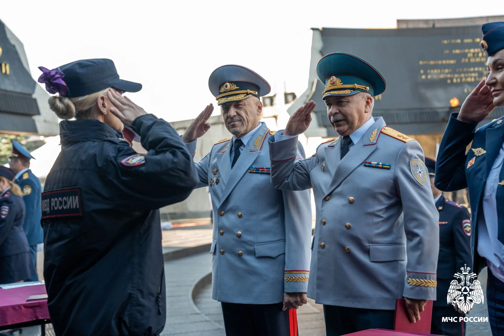 Первокурсники университета Санкт‑Петербургского университета МВД России торжественно пр...